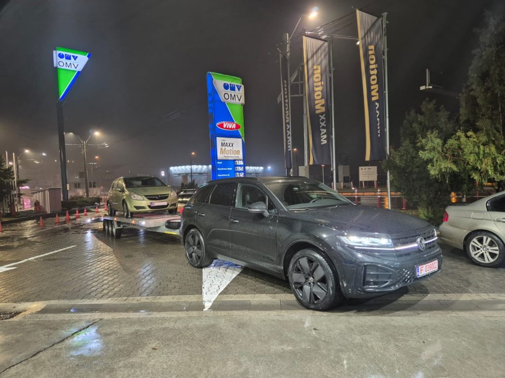 Transport masini pe platforma Bucuresti